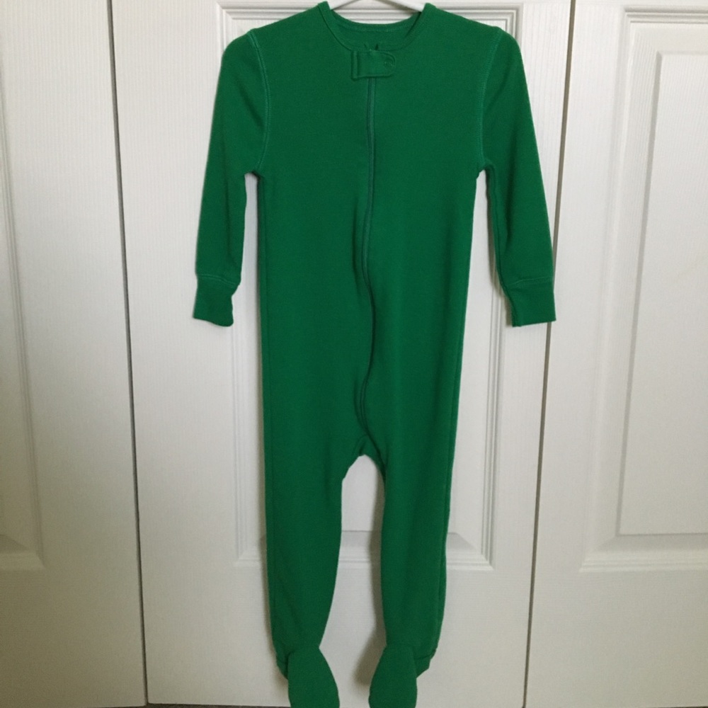 2 Primary.com jammies